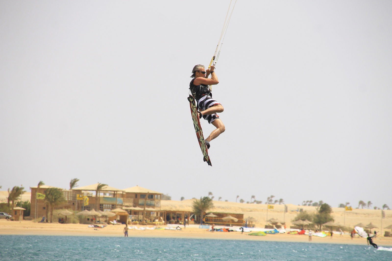 Günther Pöttinger beim Kitesurfen